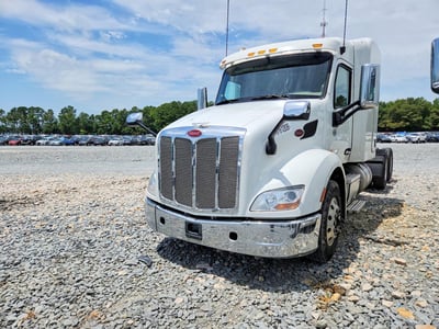 1XPBDP9XXJD****** 2018 Peterbilt 579