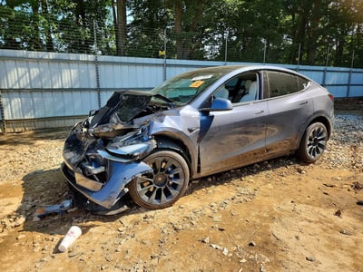 7SAYGDEE0NF****** 2022 Tesla Model Y
