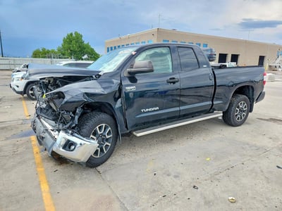 5TFUY5F14JX****** 2018 Toyota Tundra