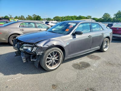 2C3CCABT6JH****** 2018 Chrysler 300s