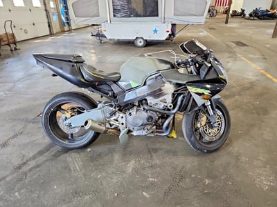 JH2SC44031M****** 2001 Honda CBR929RR