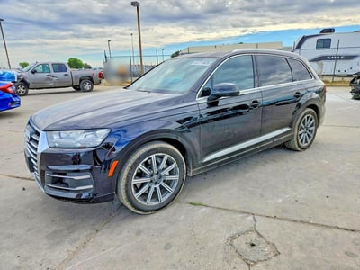 WA1VAAF74HD****** 2017 Audi Q7
