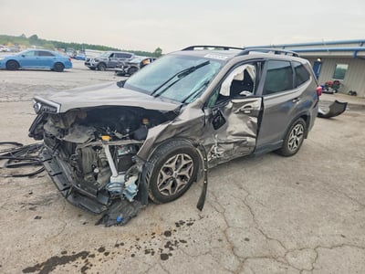 JF2SKAJC2MH****** 2021 Subaru Forester