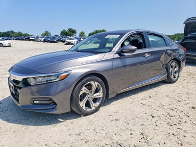 1HGCV1F53JA****** 2018 Honda Accord