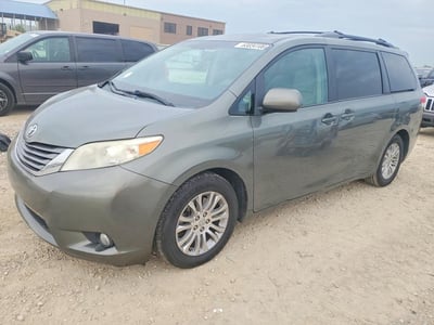 5TDYK3DC3BS****** 2011 Toyota Sienna