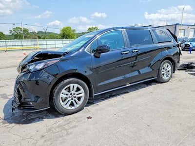 2023 Toyota Sienna Hybrid