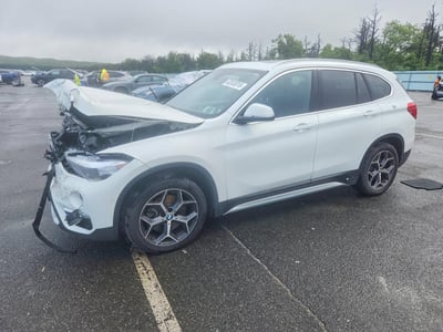 WBXHT3C30J5****** 2018 BMW X1