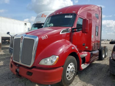 1XKYDP9X5HJ****** 2017 Kenworth T680