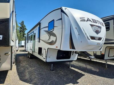 5ZT3SR3BXR6****** 2024 Forest River Sabre