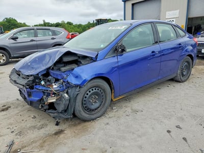 1FAHP3F27CL****** 2012 Ford Focus