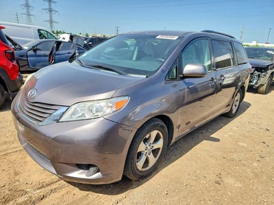 5TDKK3DCXFS****** 2015 Toyota Sienna