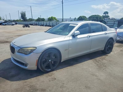 WBAKB83569C****** 2009 BMW 7 Series