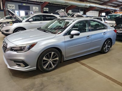 4S3BNEN6XJ3****** Salvamento y Destrozados 2018 Subaru Legacy en Hartford Springfield