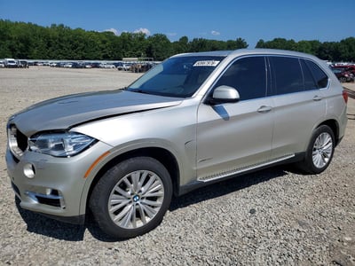 5UXKR0C53G0****** 2016 BMW X5