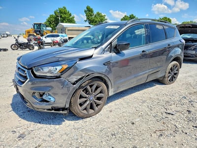 1FMCU9G97HU****** 2017 Ford Escape