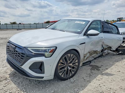 WA1CAAGE7RB****** 2024 Audi Q8
