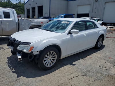 2C3CA4CG2BH****** 2011 Chrysler 300