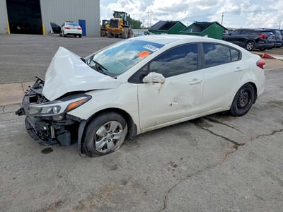 3KPFK4A77JE****** 2018 Kia Forte