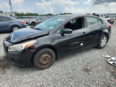 3KPFK4A7XJE****** 2018 Kia Forte