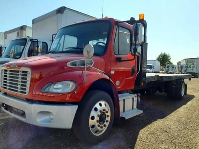 3ALACWFC3JD****** 2018 Freightliner M2