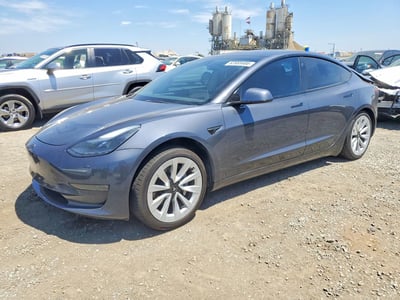 5YJ3E1EB3NF****** 2022 Tesla Model 3