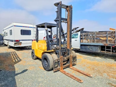 AT19C5**** 2000 Caterpillar Forklift