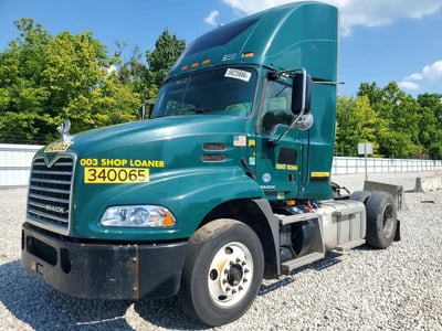 1M1AW01X0FM****** 2015 Mack Cxu612