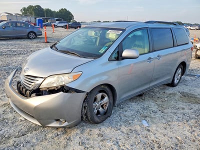 2016 Toyota Sienna