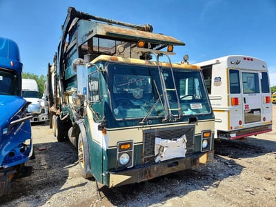 1M2AC08C27M****** 2007 Mack Le613