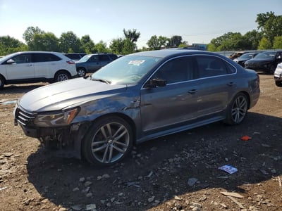 1VWDT7A31HC****** 2017 Volkswagen Passat