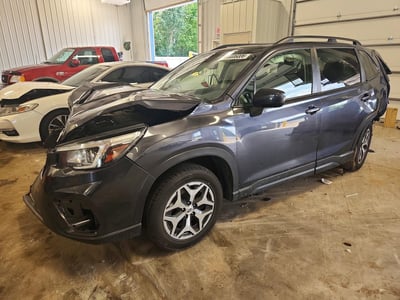 JF2SKAGC7KH****** 2019 Subaru Forester
