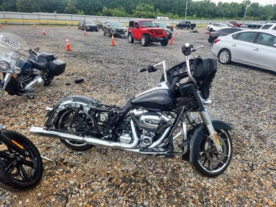 2022 Harley-Davidson FLHX