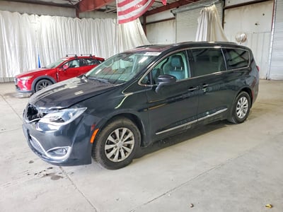 2C4RC1BG4KR****** 2019 Chrysler Pacifica