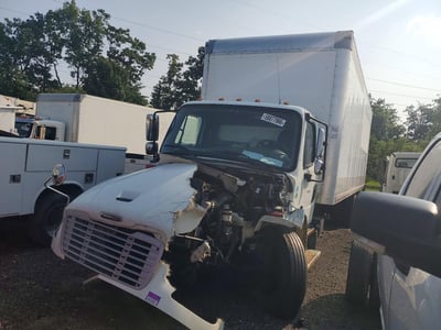1FVACXFC3KH****** 2019 Freightliner M2 106 Medium Duty