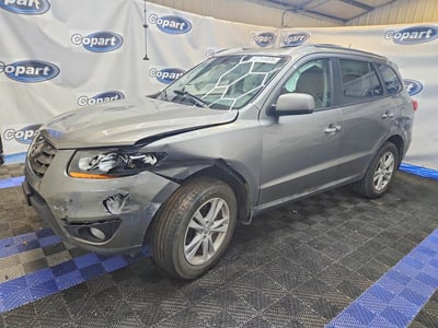 5XYZK4AG9BG****** 2011 Hyundai Santa Fe