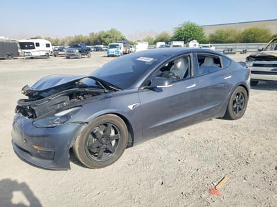 5YJ3E1EA6NF****** 2022 Tesla Model 3
