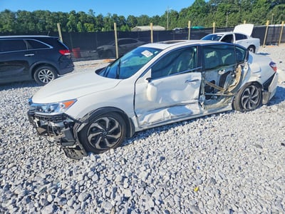 1HGCR2F94GA****** 2016 Honda Accord