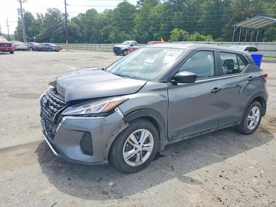 2025 Nissan Kicks Play