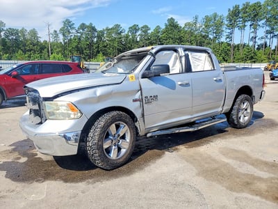 1C6RR7LT8KS****** 2019 RAM 1500