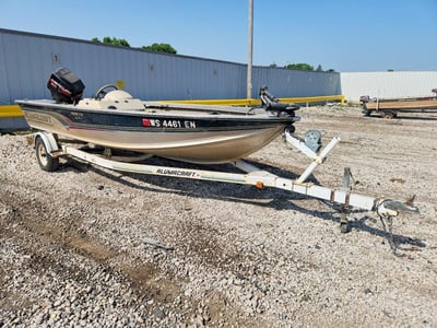 1999 Alumacraft Phantom