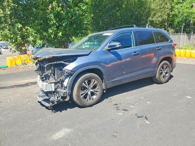 5TDJKRFH0GS****** 2016 Toyota Highlander