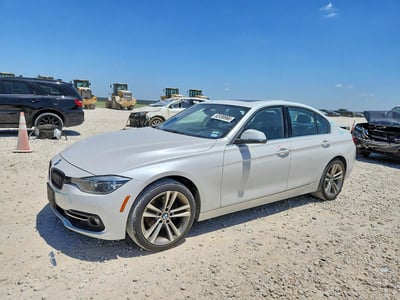 WBA8B9G58JN****** 2018 BMW 3 Series