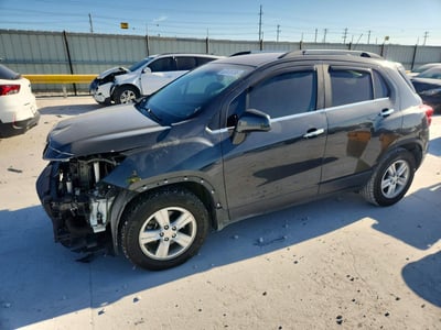 3GNCJLSB4JL****** 2018 Chevrolet Trax