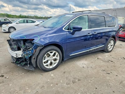 2C4RC1BG4JR****** 2018 Chrysler Pacifica