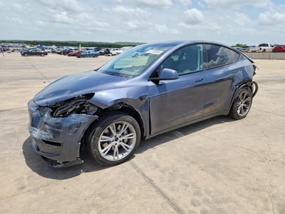 7SAYGDEE4PA****** 2023 Tesla Model Y