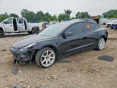 5YJ3E1EBXNF****** 2022 Tesla Model 3