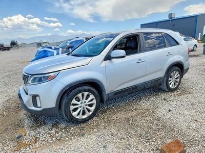 5XYKUDA72EG****** 2014 Kia Sorento