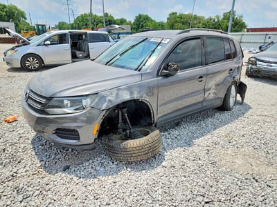 WVGAV7AX4FW****** 2015 Volkswagen Tiguan