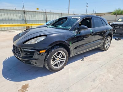 WP1AA2A57JL****** 2018 Porsche Macan