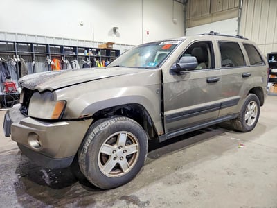 1J4HR48N85C****** 2005 Jeep Grand Cherokee